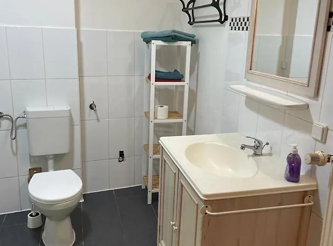 Grosse Stadtwohnung, Modern Und Zentral Gelegen Appartamento *